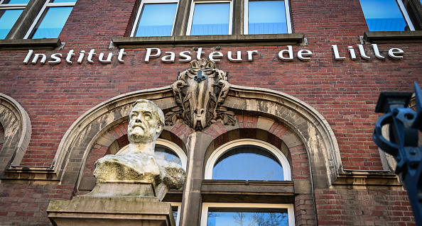 Façade de l'Institut Pasteur à Lille. (Photo :  DENIS CHARLET/AFP via Getty Images)