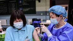 Les autorités chinoises dissimulent des cas de décès survenus après l’administration de vaccins contre le COVID-19 fabriqués en Chine