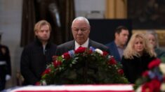 Colin Powell mort du COVID : la dernière escroquerie en date de la pandémie