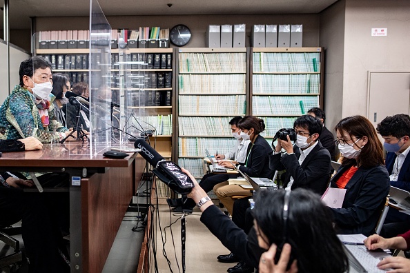 -Eiko Kawasaki, l'un des cinq plaignants dans une affaire où des transfuges nord-coréens ont convoqué Kim Jong Un devant un tribunal, Tokyo le 14 octobre 2021. Photo de Philip FONG/AFP via Getty Images.