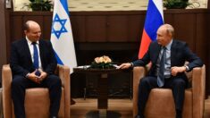 Le Premier ministre israélien en Russie pour ses premiers pourparlers avec Poutine