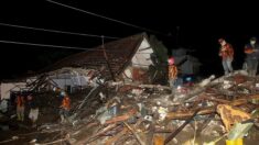 Indonésie: des crues subites font au moins huit morts