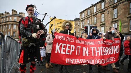 Glasgow et le monde marchent pour le climat