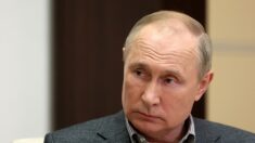 Crise en Ukraine : Vladimir Poutine s’apprête à reconnaître l’indépendance des séparatistes prorusses, Emmanuel Macron convoque un Conseil de défense