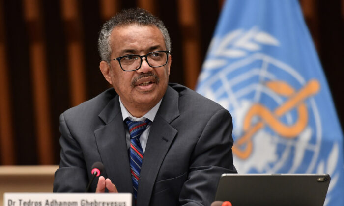 Le directeur général de l'Organisation mondiale de la santé, Tedros Adhanom Ghebreyesus, assiste à une conférence de presse au siège de l'OMS à Genève, le 3 juillet 2020. (Fabrice Coffrini/Pool/AFP via Getty Images)