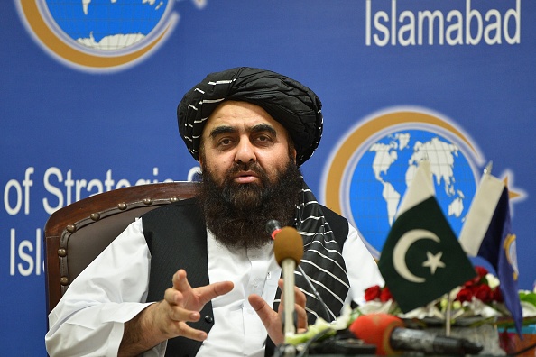 -Le ministre afghan des Affaires étrangères par intérim, Amir Khan Muttaqi, sera le seul représentant au sommet d’Islamabad. Photo par Farooq NAEEM / AFP via Getty Images.