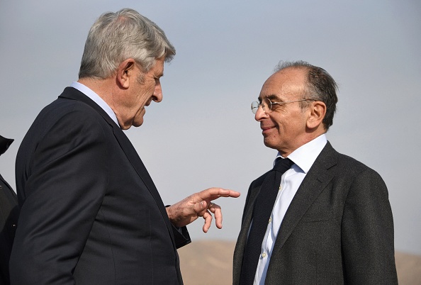 Eric Zemmour, président du parti "Reconquete !", et Philippe de Villiers en Arménie, le 12 décembre 2021. (Photo : KAREN MINASYAN/AFP via Getty Images)