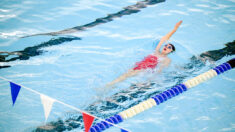 Polémique aux États-Unis : un nageur transgenre pulvérise les records de natation féminine
