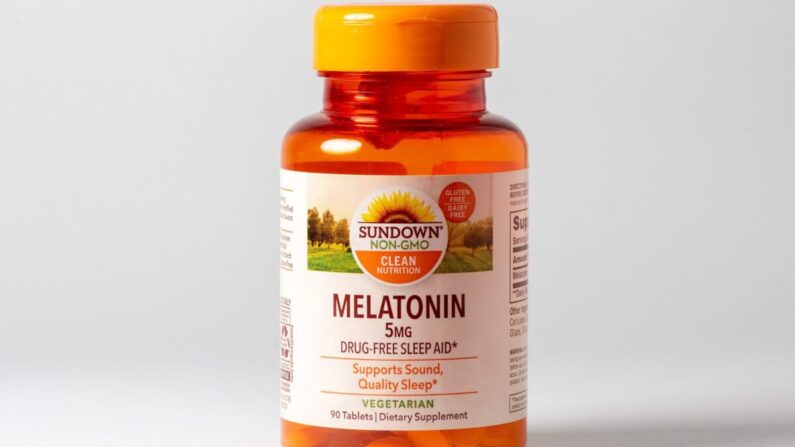 Les multiples propriétés de la mélatonine en tant qu'anti-inflammatoire, antioxydant et antiviral (contre d'autres virus), en font un choix raisonnable. (AlessandraRC/Shutterstock)
