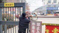 Une mère et sa fille passent la nuit dans la neige en raison des mesures anti-Covid extrêmes en Chine