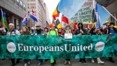 50.000 manifestants à Bruxelles contre les restrictions sanitaires, affrontements avec la police