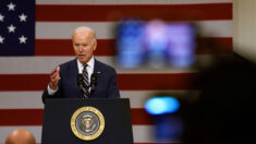 Biden appelle les talibans à libérer un Américain enlevé en 2020