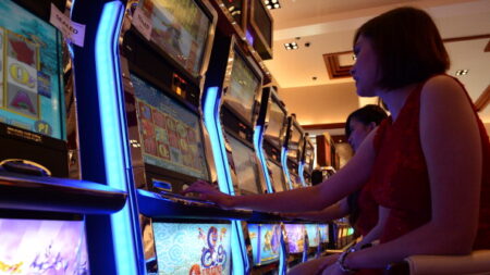 Saint-Malo : elle décroche un jackpot de 210.000 euros en ne misant que 80 centimes au casino