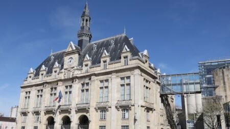 Saint-Denis : un adjoint au maire mis en examen pour viols sur deux mineures