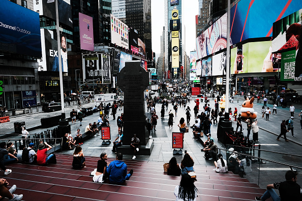 Times Square lors de la réouverture des spectacles à Broadway,  New York, le 14 septembre 2021. (Spencer Platt/Getty Images)