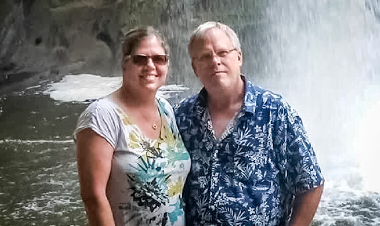 Anne et Scott Quiner au parc d'État de Gooseberry Falls en 2018. (Avec l'aimable autorisation d'Anne Quiner)