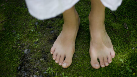 Les avantages d’être pieds nus