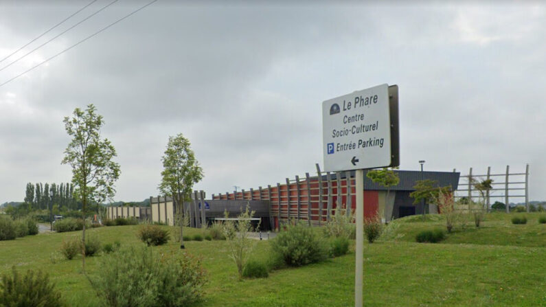 Le centre socio-culturel Le Phare a été vandalisé à Saint-Coulomb (Ille-et-Vilaine) parce que la mairie avait accepté de louer la salle au parti d'Éric Zemmour. (Capture d'écran/Google Maps)