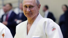 Guerre en Ukraine : Vladimir Poutine suspendu de son statut de président d’honneur de la fédération internationale de judo