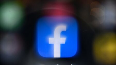 L’accès à Facebook restreint en Russie après refus de renoncer au fact-checking (responsable Meta)