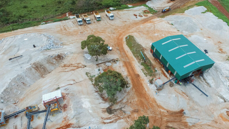 Une vue aérienne de la mine de lithium Arcadia, le 11 janvier 2022 à Goromonzi, au Zimbabwe. (Tafadzwa Ufumeli/Getty Images)