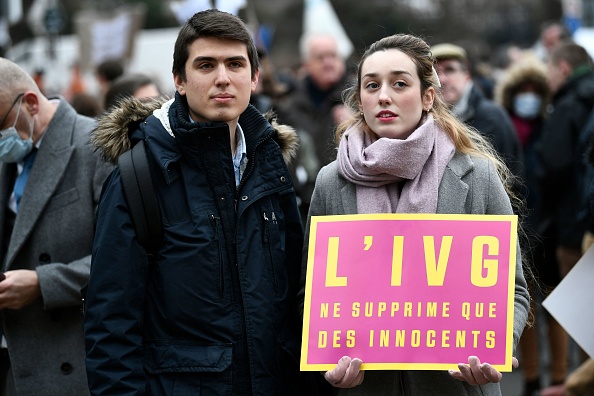 Manifestation anti-avortement à Paris le 16 janvier 2022. (STEPHANE DE SAKUTIN/AFP via Getty Images)