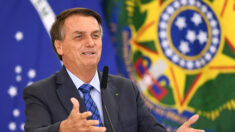 Brésil: Bolsonaro confirme son voyage mardi en Russie