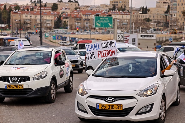 "Convoi de la liberté" à Jérusalem contre la réglementation Covid, le 14 février 2022.  (Photo : RONALDO SCHEMIDT/AFP via Getty Images)