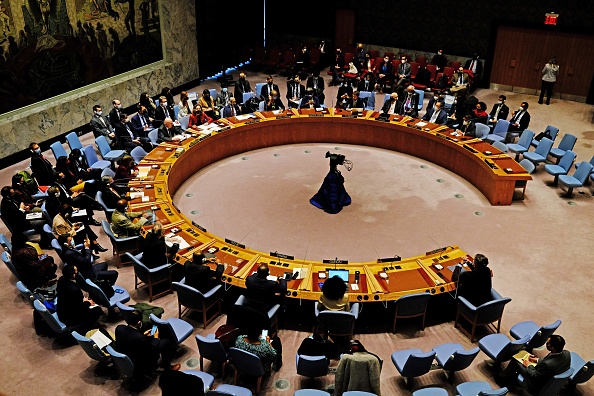 -Le Conseil de sécurité des Nations Unies se réunit au siège des Nations Unies à New York le 27 février 2022. Photo par Andrea Renault/AFP / AFP via Getty Images.