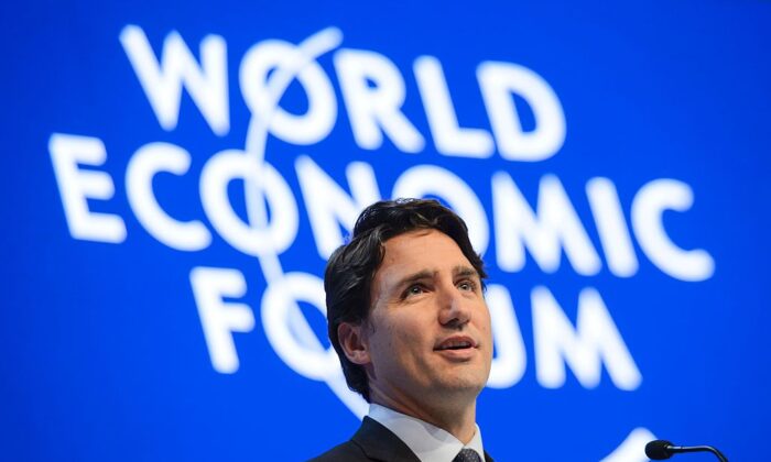 Le Premier ministre canadien Justin Trudeau fait un discours lors de la réunion annuelle du Forum économique mondial à Davos, en Suisse, le 20 janvier 2016. (Fabrice Coffrini/AFP via Getty Images)