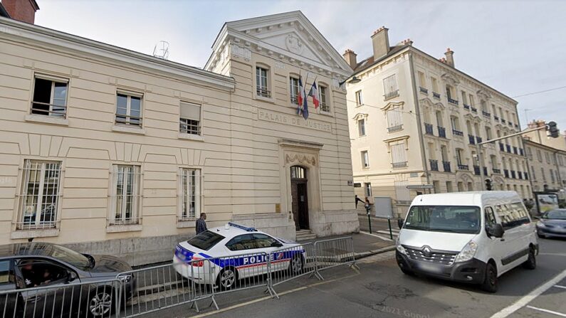 Tribunal correctionnel de Fontainebleau - Google maps