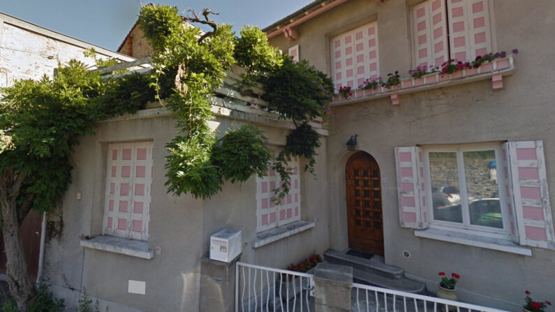 Derrière ces volets roses se cache une colocation pour personnes âgées : la Maison Buissonnière. (Capture d'écran/Google Maps)