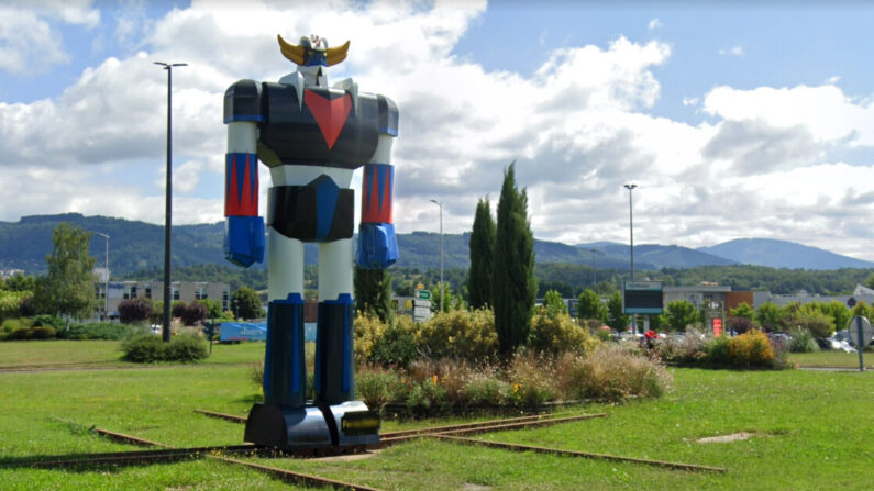 Le Goldorak géant est devenu le symbole de la ville de Thiers (Puy-de-Dôme). (Capture d'écran/Google Maps)