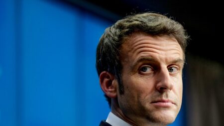 Présidentielle 2022 :  « je ne suis pas pour l’esclavagisme », lance Emmanuel Macron en citant sa proposition de RSA conditionné