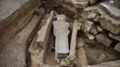 Découverte d’un mystérieux sarcophage de plomb sous la nef de Notre-Dame de Paris