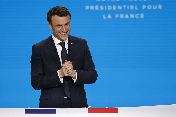 Emmanuel Macron lors d'une conférence de presse à Aubervilliers, le 17 mars 2022.  (Photo : LUDOVIC MARIN/AFP via Getty Images)