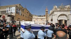 Israël enterre ses morts, craint une « vague » d’attaques