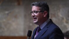 « Une triste manœuvre électorale » : la visite d’Olivier Véran boycottée par le maire des Sables d’Olonne