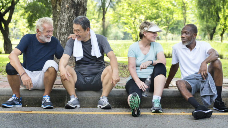 Plus vous vieillissez, plus l'exercice est bon pour vous et moins vous devez vous soucier de ce que les autres pensent de la façon dont vous le faites. (Rawpixel.com/Shutterstock)
