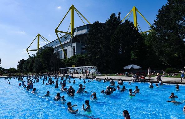Piscine à Dortmund, Allemagne, en juin 2021. (Photo INA FASSBENDER/AFP via Getty Images)