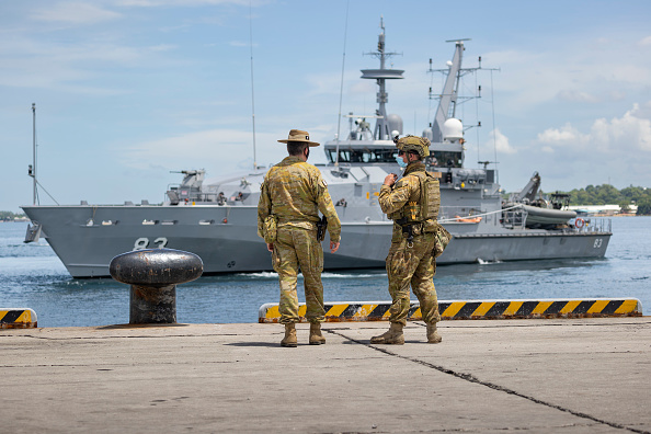  -Les forces de défense australiennes ont été déployées dans les îles Salomon pour aider aux efforts de maintien de la paix à la suite des manifestations antigouvernementales. Photo par CPL Brandon Gray/Département australien de la Défense via Getty Images.