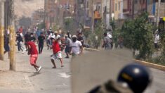 Pérou: Lima sous couvre-feu après des manifestations contre la hausse du carburant