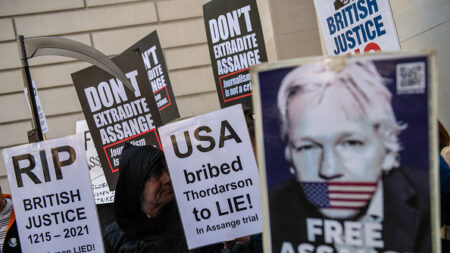 Julian Assange : la justice britannique autorise formellement son extradition aux États-Unis