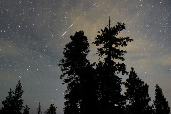 Il y aura jusqu'à 20 météores par heure dans la nuit du 21 au 22 avril 2022. (Ethan Miller/Getty Images)