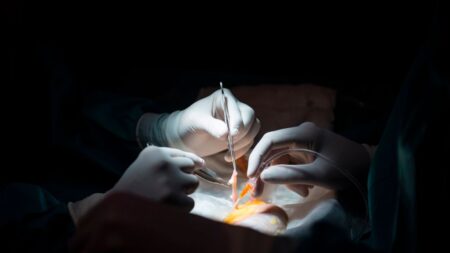 Les chirurgiens devenus bourreaux : en Chine, les médecins participent activement aux prélèvements forcés d’organes sur des prisonniers de conscience