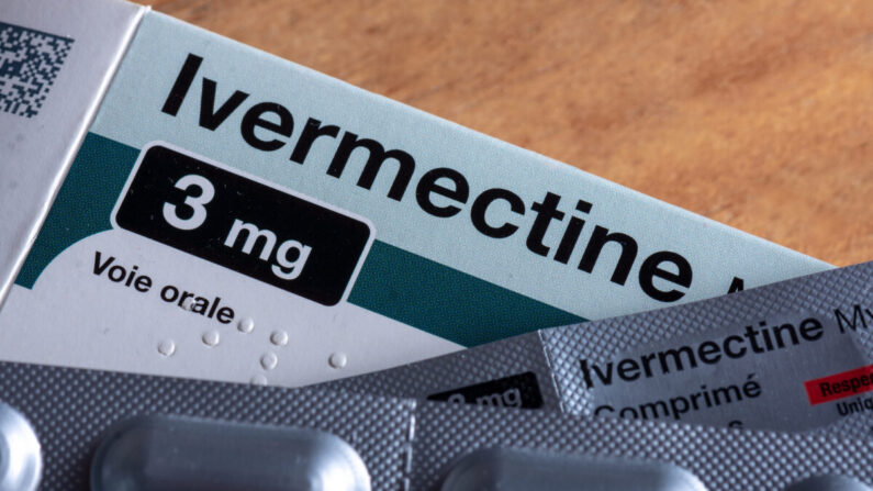 Les recherches sur l'ivermectine laissaient penser qu'il s'agissait d'un traitement prometteur pour le COVID-19, du moins jusqu'à ce qu'une revue controversée en décide autrement. (HJBC/Shutterstock)
