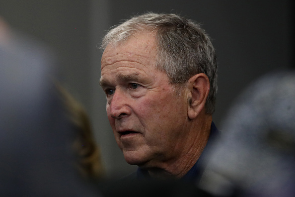 L'ancien Président américain George W. Bush. (Photo : Ronald Martinez/Getty Images)