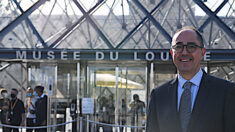 L’ ancien président du Louvre Jean-Luc Martinez soupçonné d’être impliqué dans un vaste trafic d’antiquités