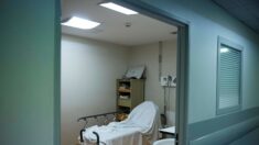 Hôpital: plus de 4300 lits supprimés en 2021, annonce le ministère de la Santé