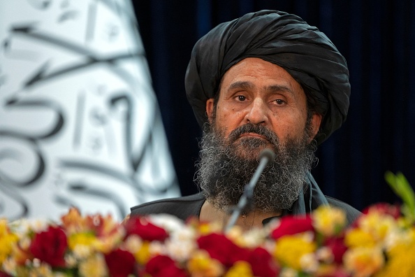 -Début mai, le chef suprême des talibans a émis un ordre selon lequel les femmes devaient se couvrir entièrement en public, y compris le visage. Photo de WAKIL KOHSAR/AFP via Getty Images.